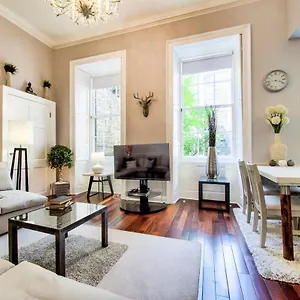  Apartment Gorgeous In The Heart Of New Town