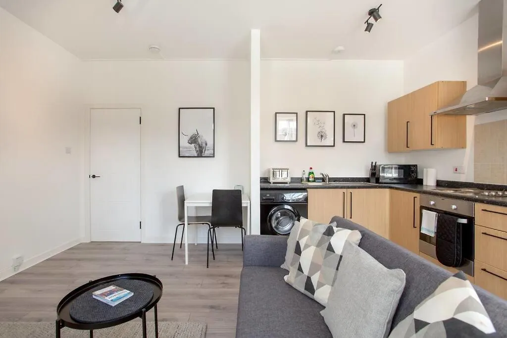 Modern & Bright 1 Bed For 4 Close To City Centre! Edinburgh Apartmán