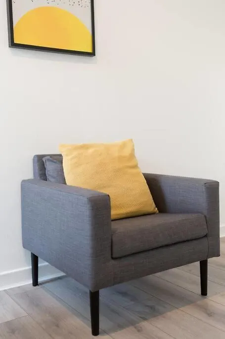 Modern & Bright 1 Bed For 4 Close To City Centre! Edinburgh